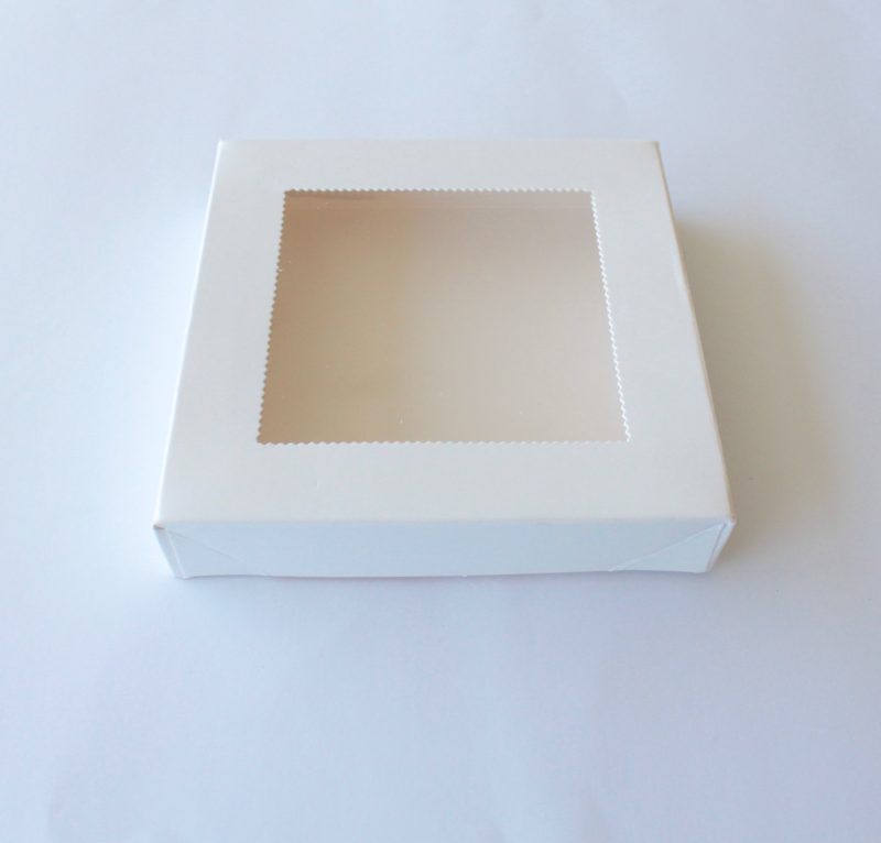Loyal Scalloped Edge Cookie / Biscuit Box - 155mm x 155mm - Image 3