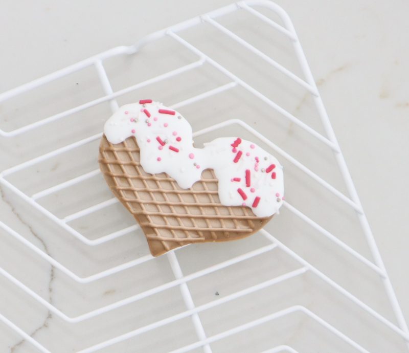 Miss Biscuit Chubby Heart Cutter