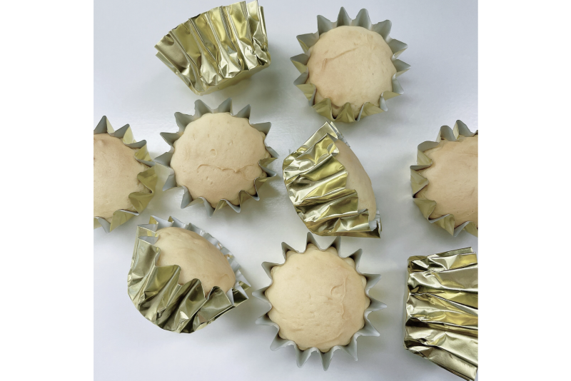 More Cuppies - Gold Foil Parchment Ripple Cupcake Liners