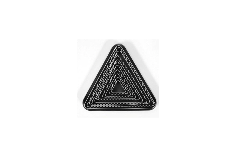 Loyal Set of 11 Triangle Cutters T:P