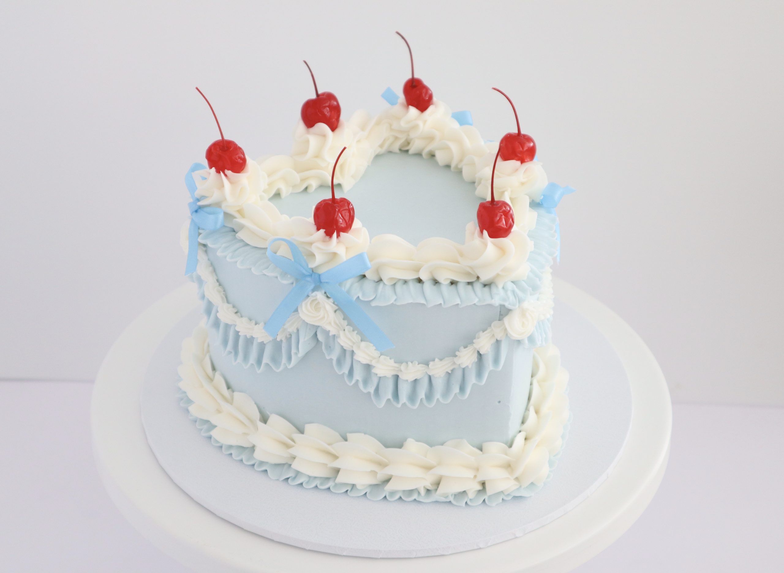 Blue Bell Love - Vintage Heart Cake Class
