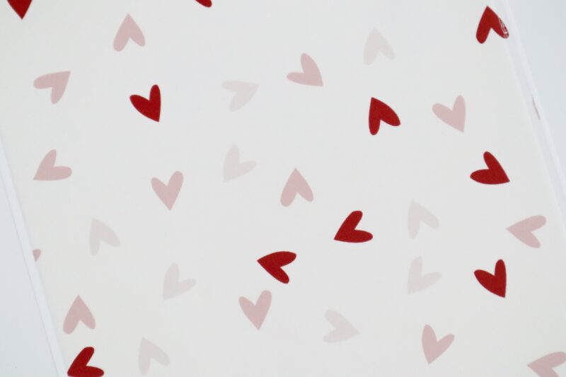 Edible Image A4 Sheet - Scattered hearts