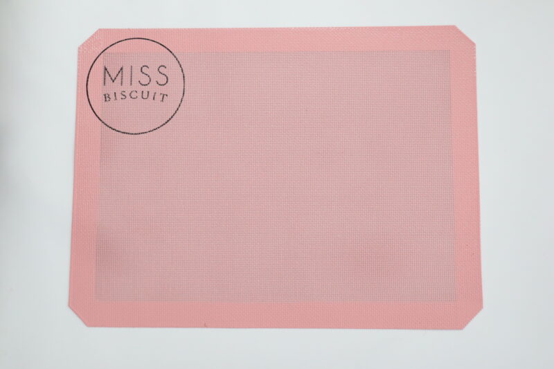 Miss Biscuit Mesh Mat Medium