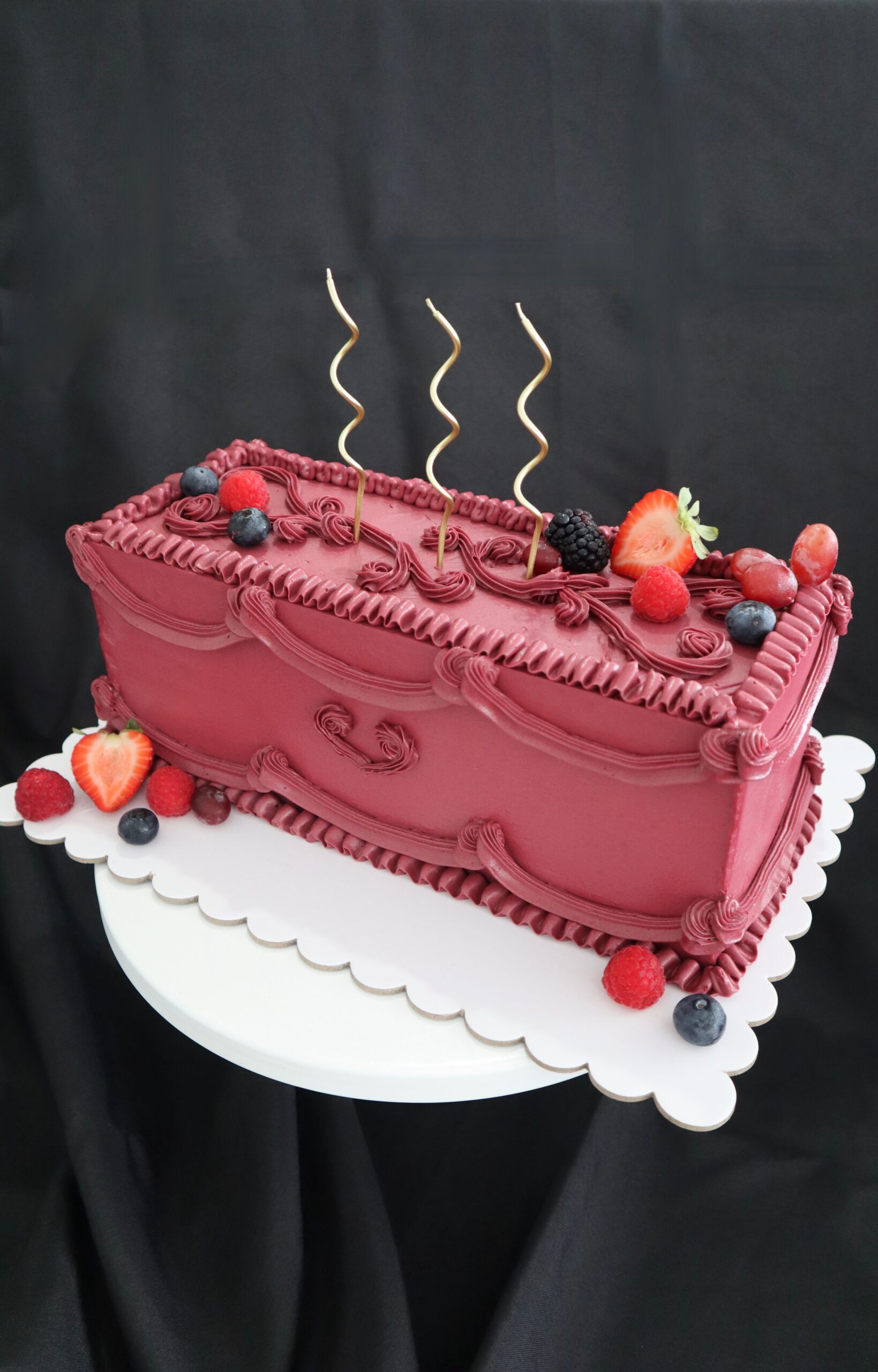 Velvet Berry - Beginner Cake Decorating Class